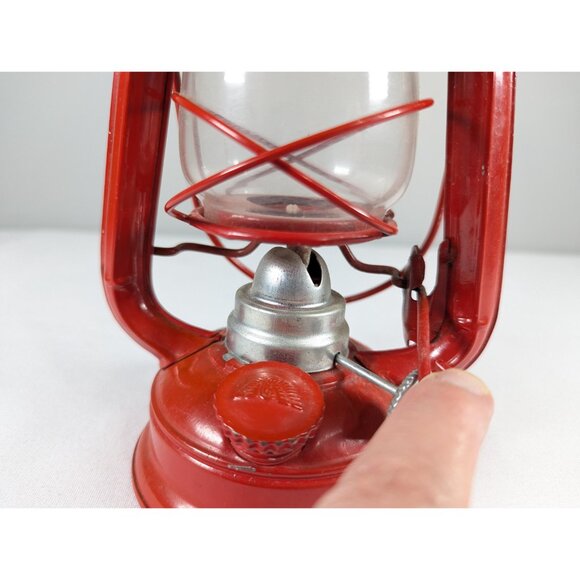 Vintage 7 1/4" Red Winged Wheel Lantern No. 350 Made In Japan, looks unused - Picture 7 of 10
